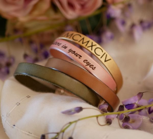 customizable leather bracelet for women