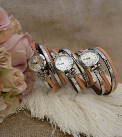 montre femme en cuir gravé au prenom
