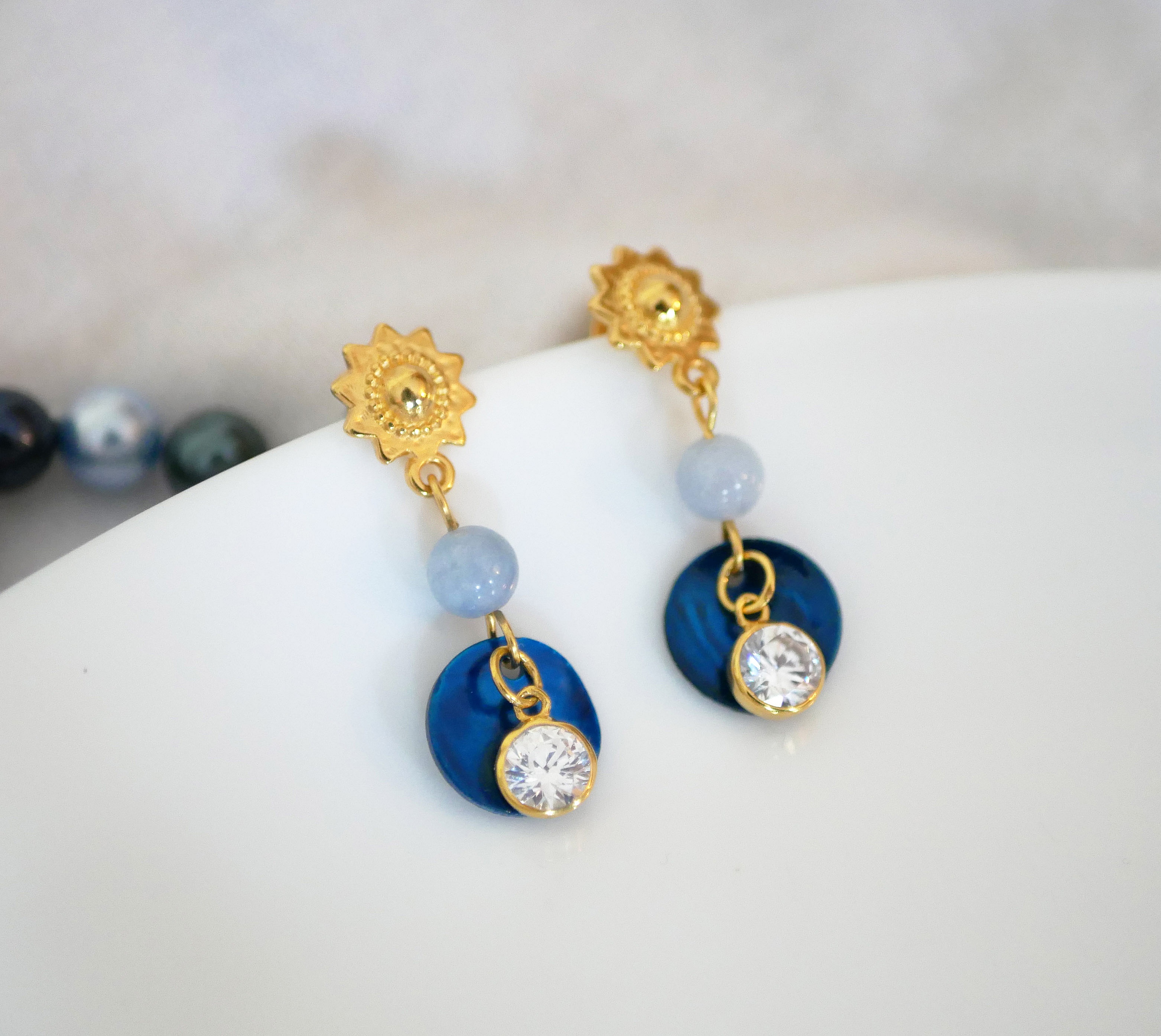Earrings "Les nacr&eacute;es" collection Blue