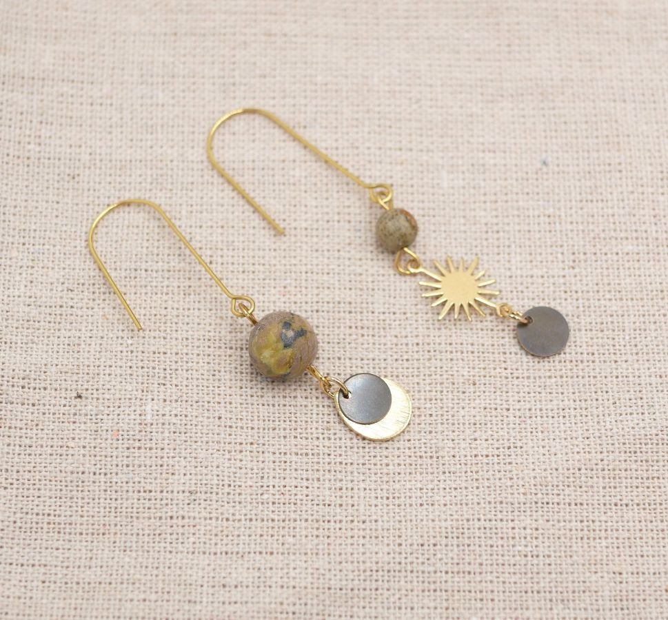 Soleil and stones raw brass earrings