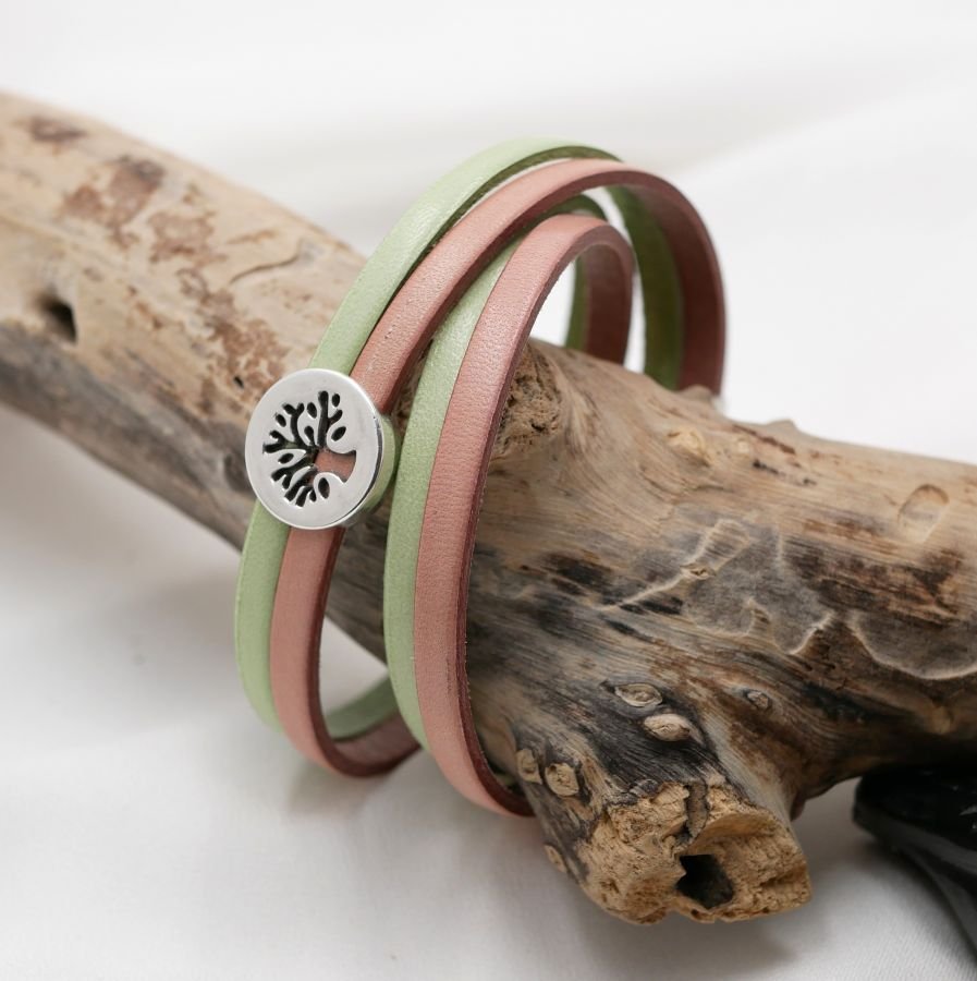 Tree of life bracelet on double leather personalized by engraving