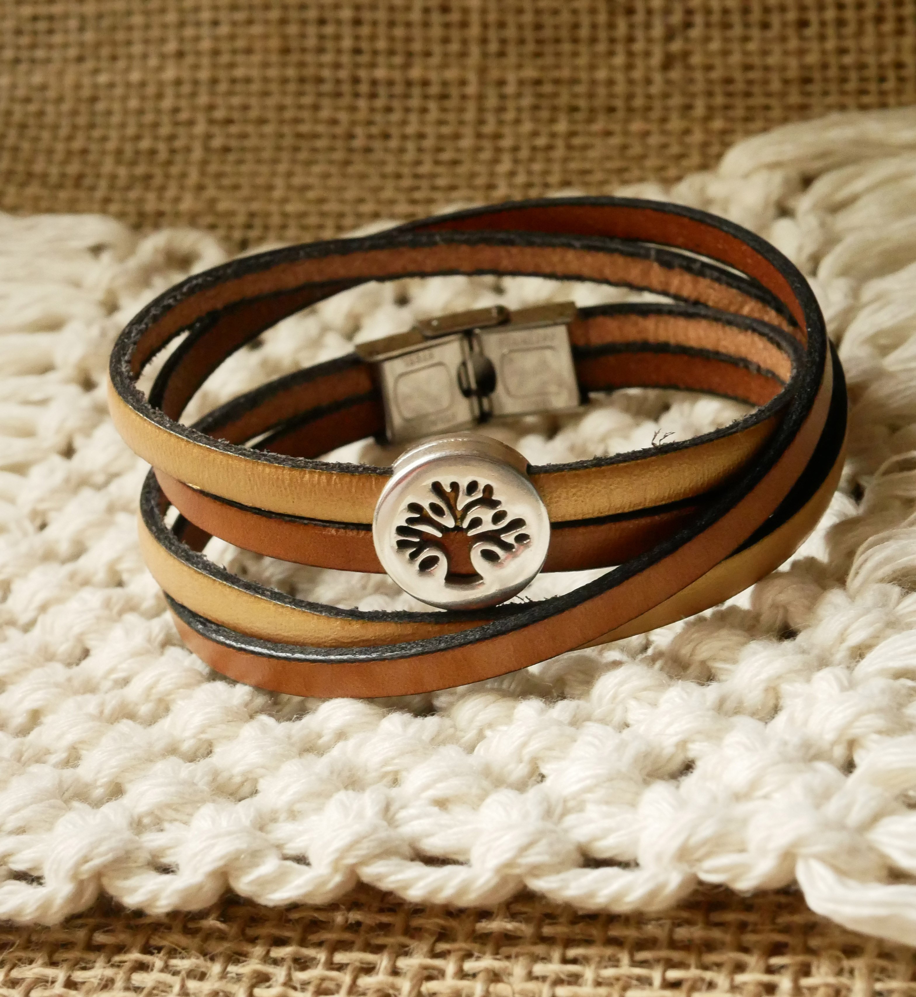Tree of life bracelet on double leather personalized by engraving