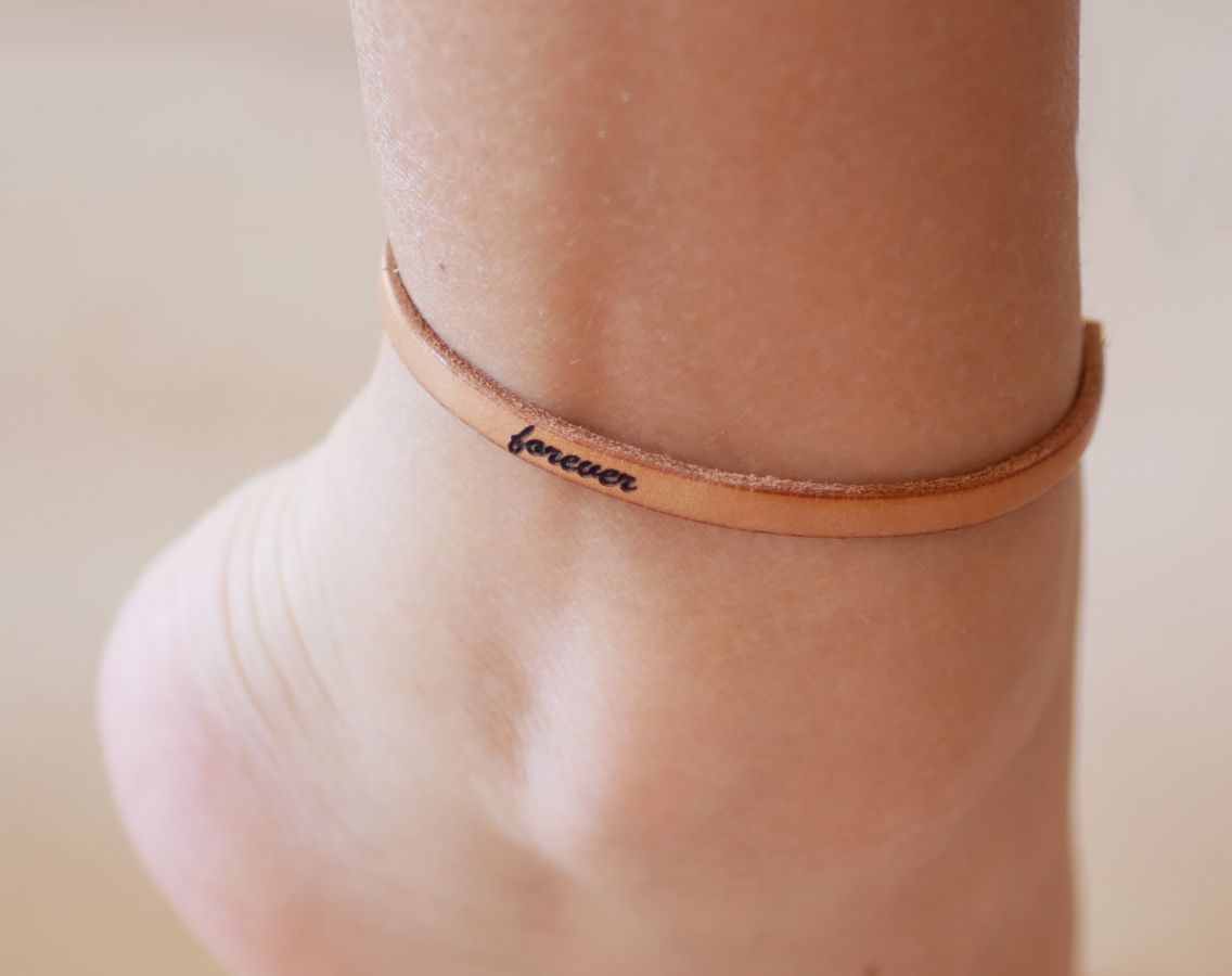 Fine leather anklet to be personalized by engraving