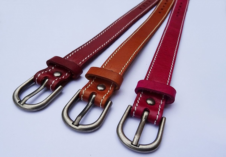 Leather bracelet blue couture to customize