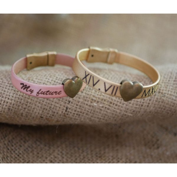 Customizable leather strap with aged bronze heart 