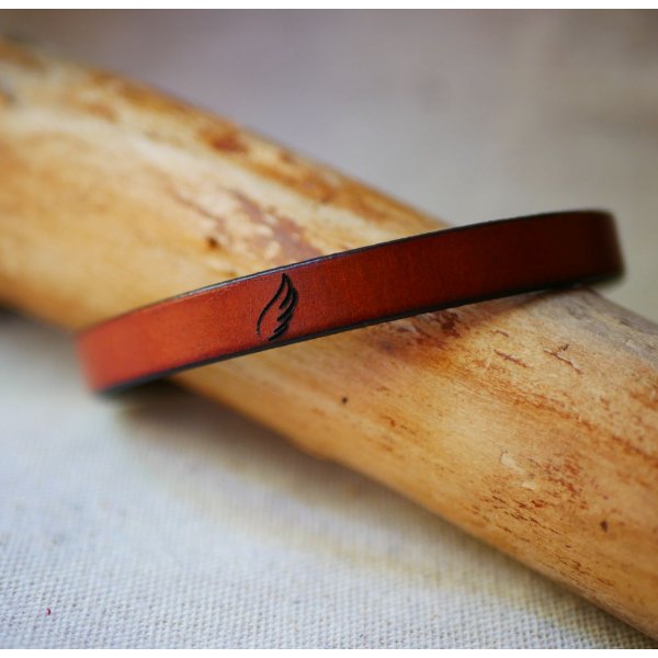 Leather bracelet for communion or baptism personalized with the first name 