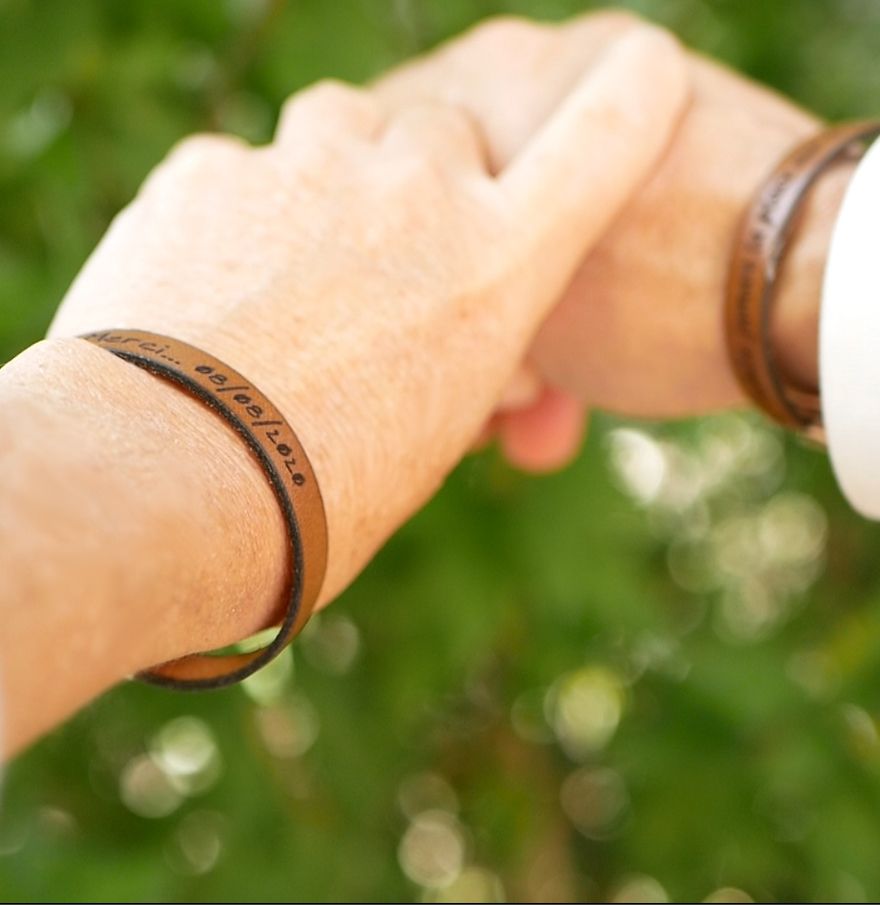 Leather bracelet for communion or baptism personalized with the first name 