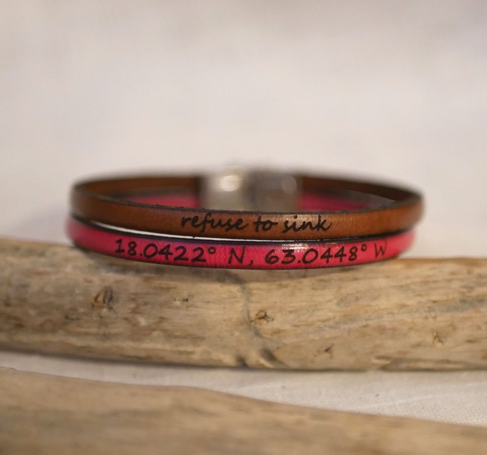 Customizable double color leather bracelet for men or women