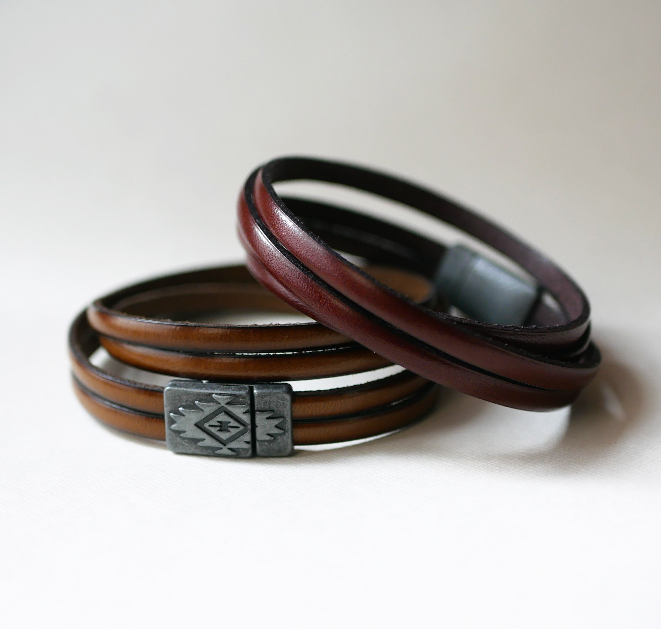 Leather bracelet double turn ethnic magnetic clasp to personalize