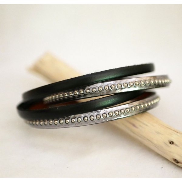 Double engraved leather bracelet with silver beads customizable
