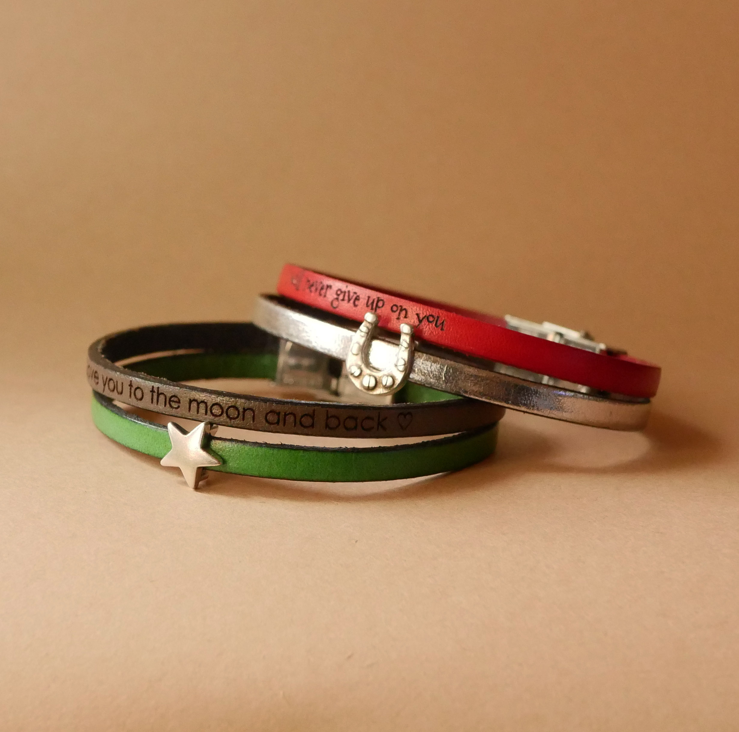 Leather duo bracelet to personalize with a heart, star or infinity loop