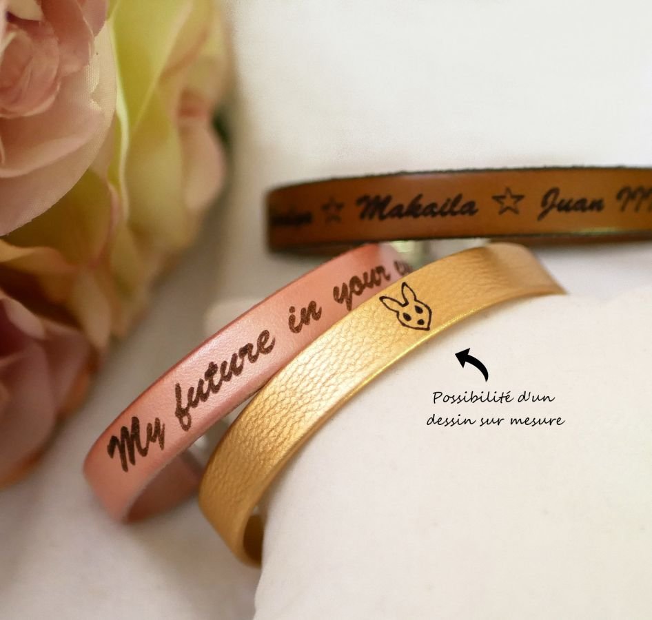 Leather bracelet woman gold clasp personalized by engraving 