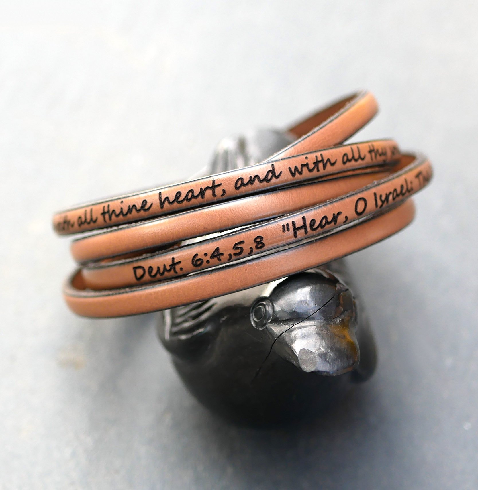 Fine leather 5-turn bracelet for men or women engraved with first names
