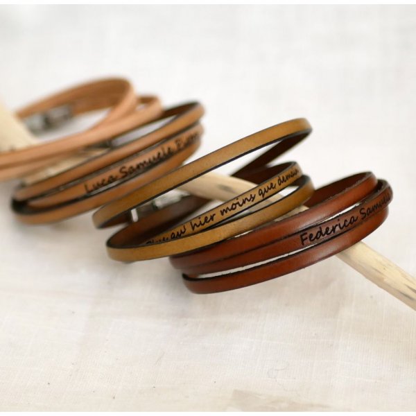 Leather bracelet in 3 turns for man or woman personalized