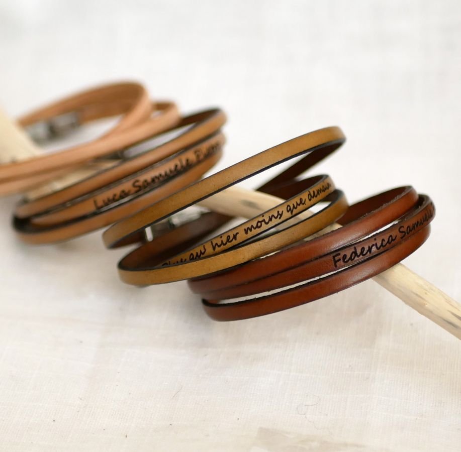 Leather bracelet in 3 turns for man or woman personalized