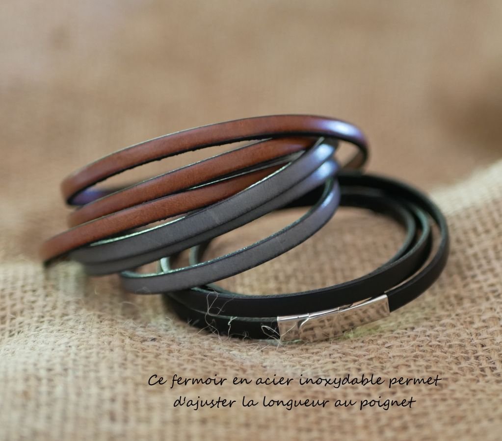 Leather bracelet in 3 turns for man or woman personalized