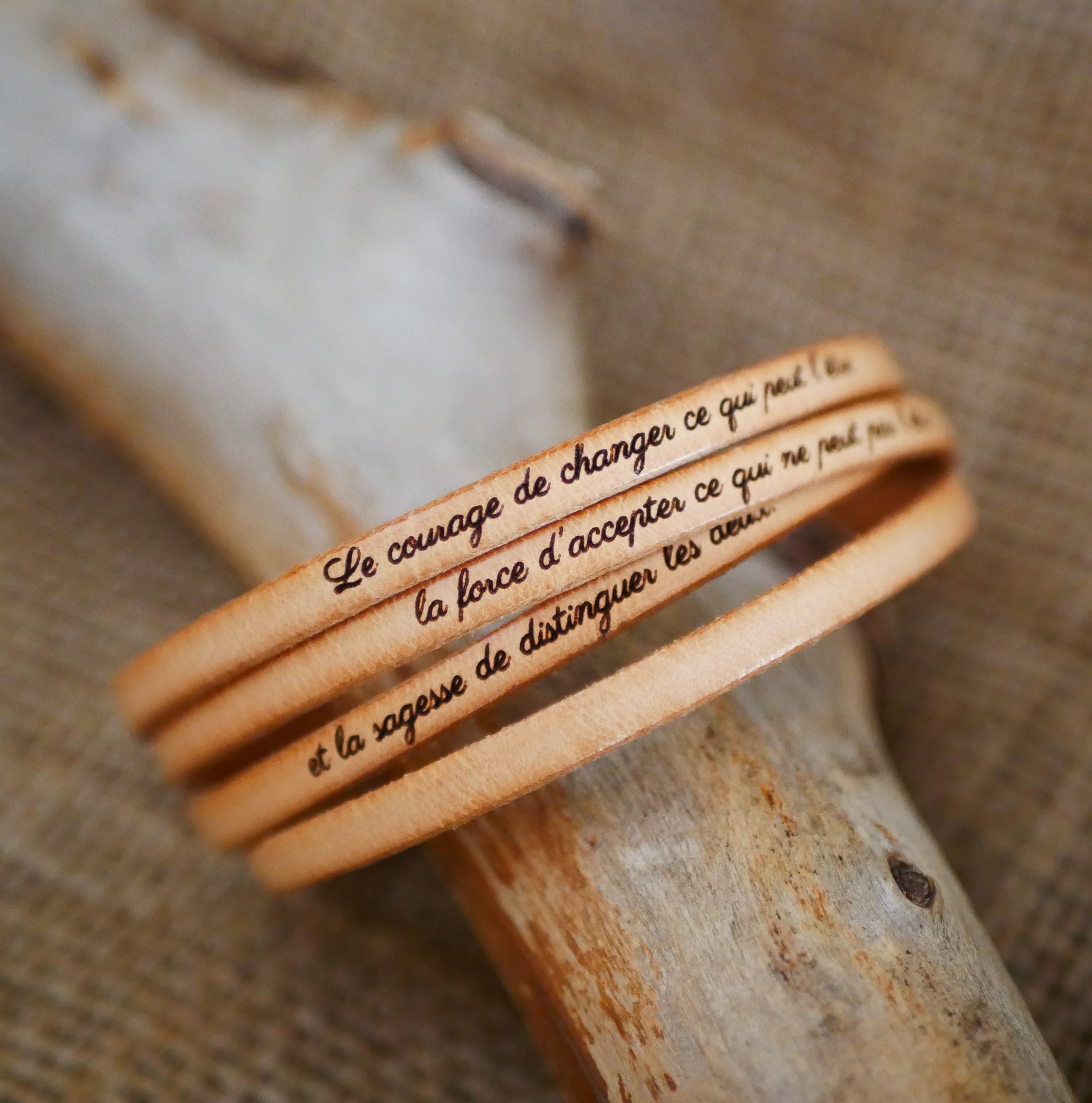4-turn leather bracelet personalized by engraving
