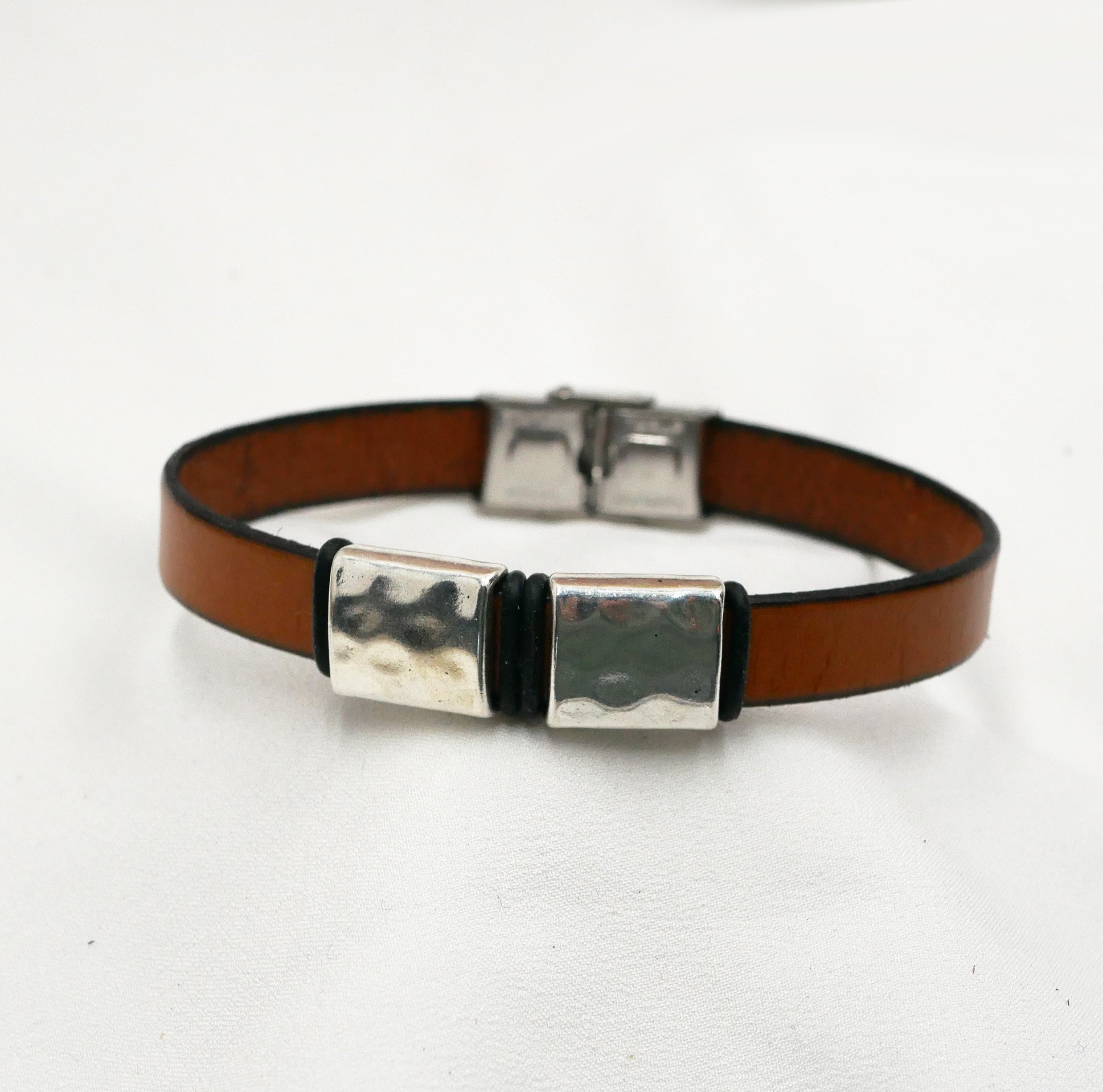 Men's leather bracelet with hammered metal squares to personalize