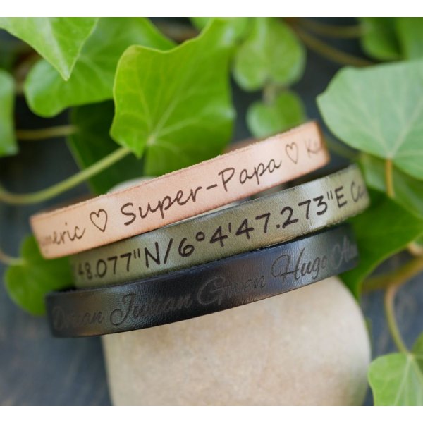 Leather bracelet with ethnic magnetic clasp to customize