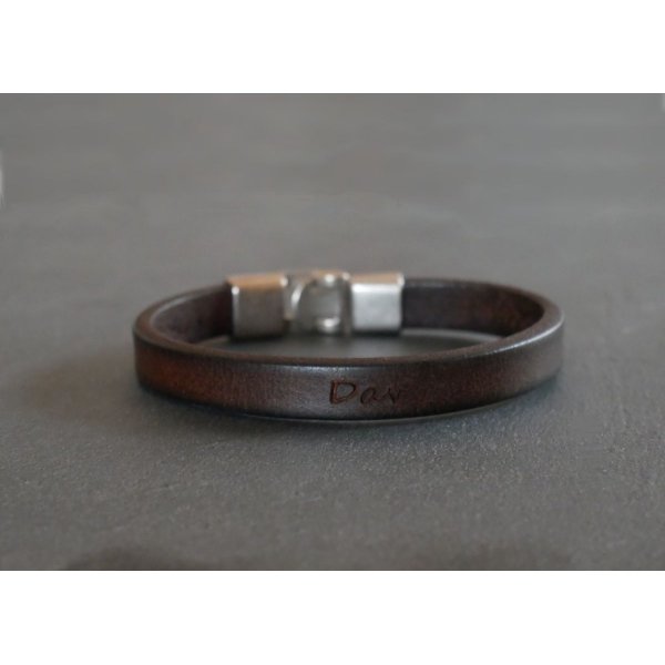 Bracelet cuir Homme grav&eacute; &agrave; personnaliser marron fonc&eacute;