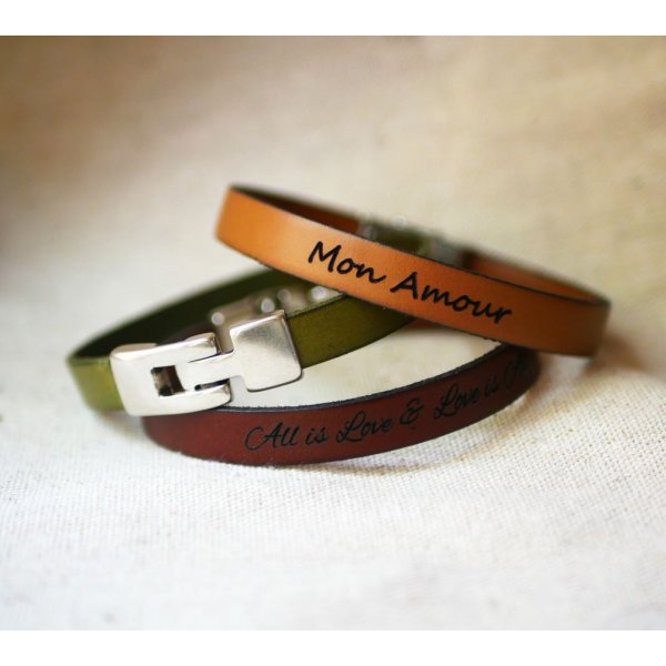 Mixed leather bracelet engraved T clasp color choice