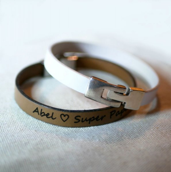 Mixed leather bracelet engraved T clasp color choice