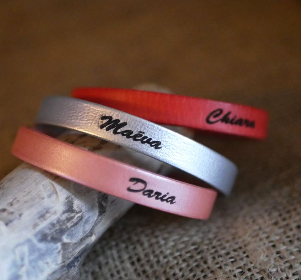 Leather bracelet personalized man or woman engraved with names or message