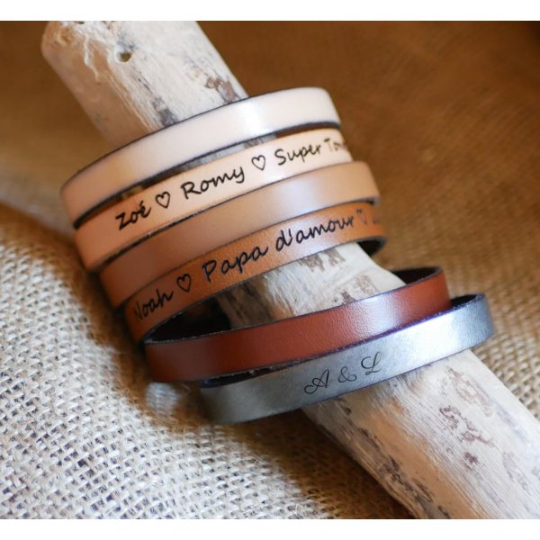 Mixed leather bracelet engraved T clasp color choice