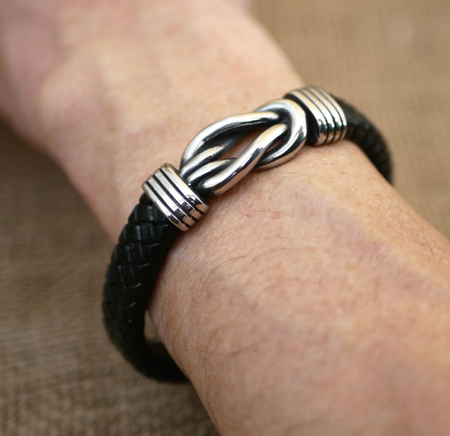 Black leather bracelet with Celtic knot magnetic steel clasp
