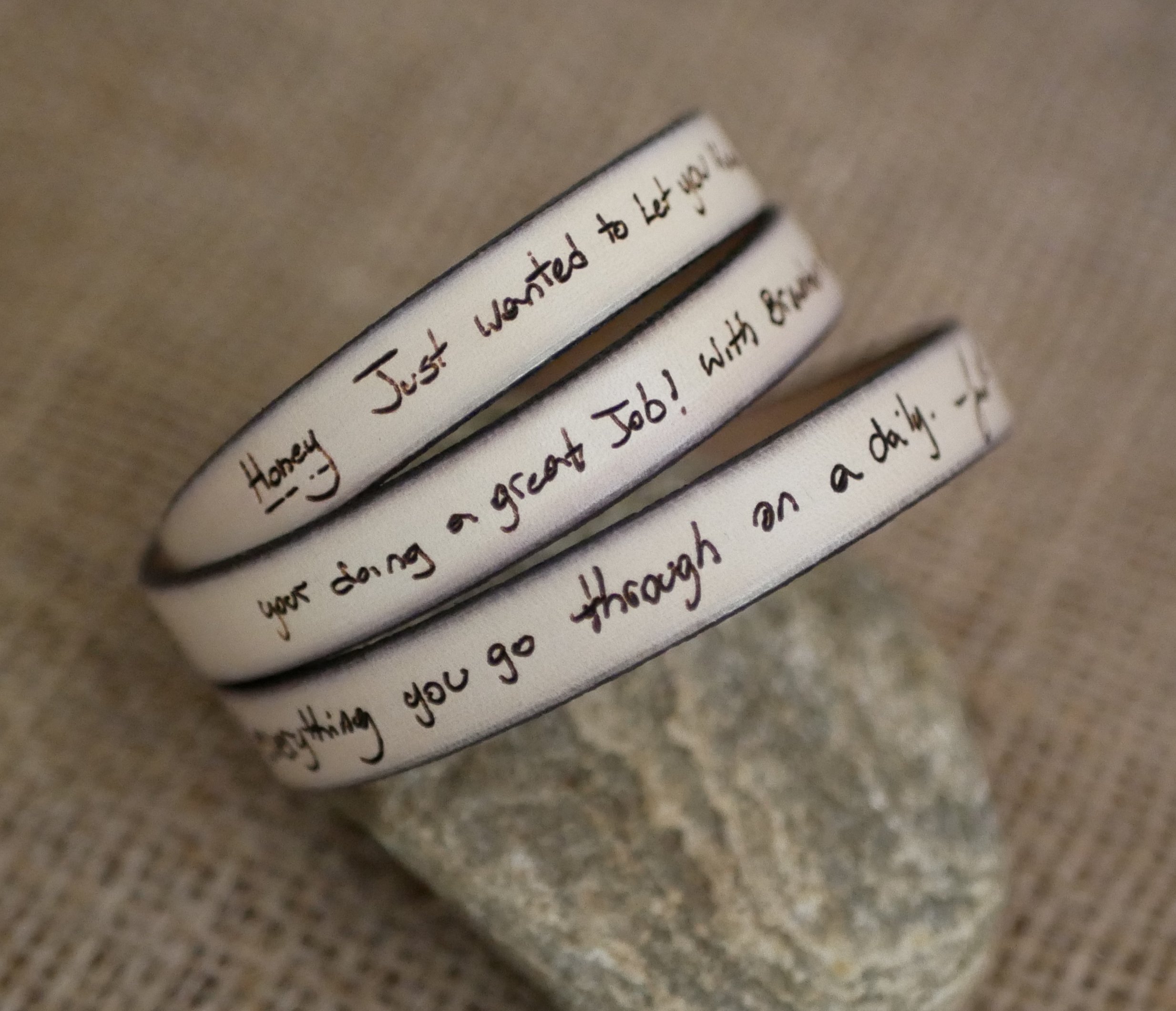 Customizable leather strap with single, double or triple turn handwriting engraving