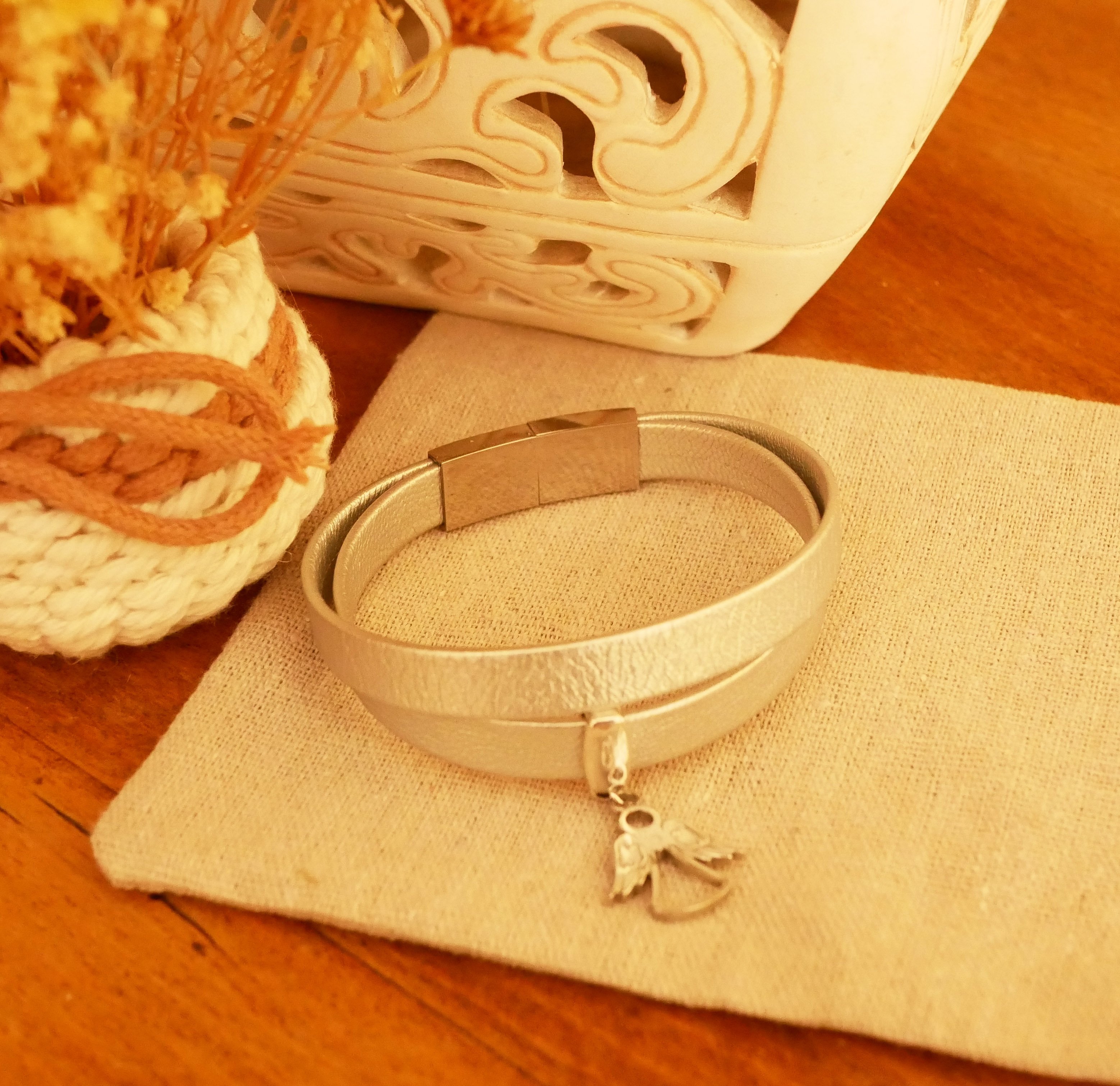 Double supple silver-plated leather strap with choice of pendants