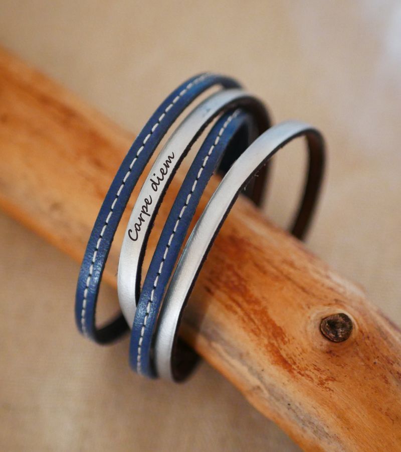 Double blue leather strap with stitching and choice of color to be personalized by engraving