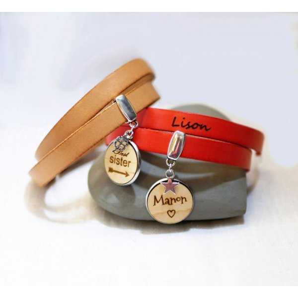 Customized double leather bracelet with wooden cabochon to engrave