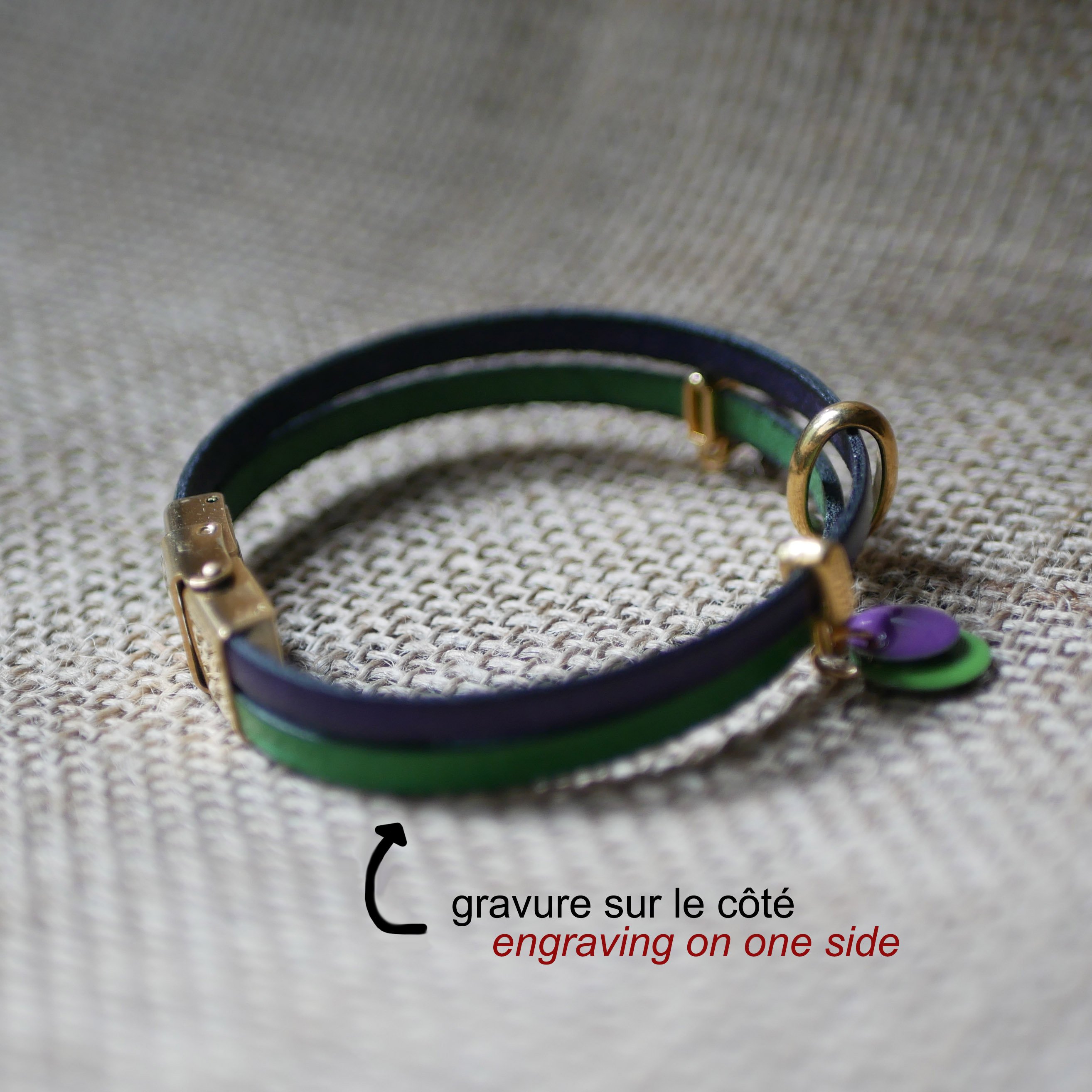 Duo leather bracelet with gold charms and purple-green sequins 