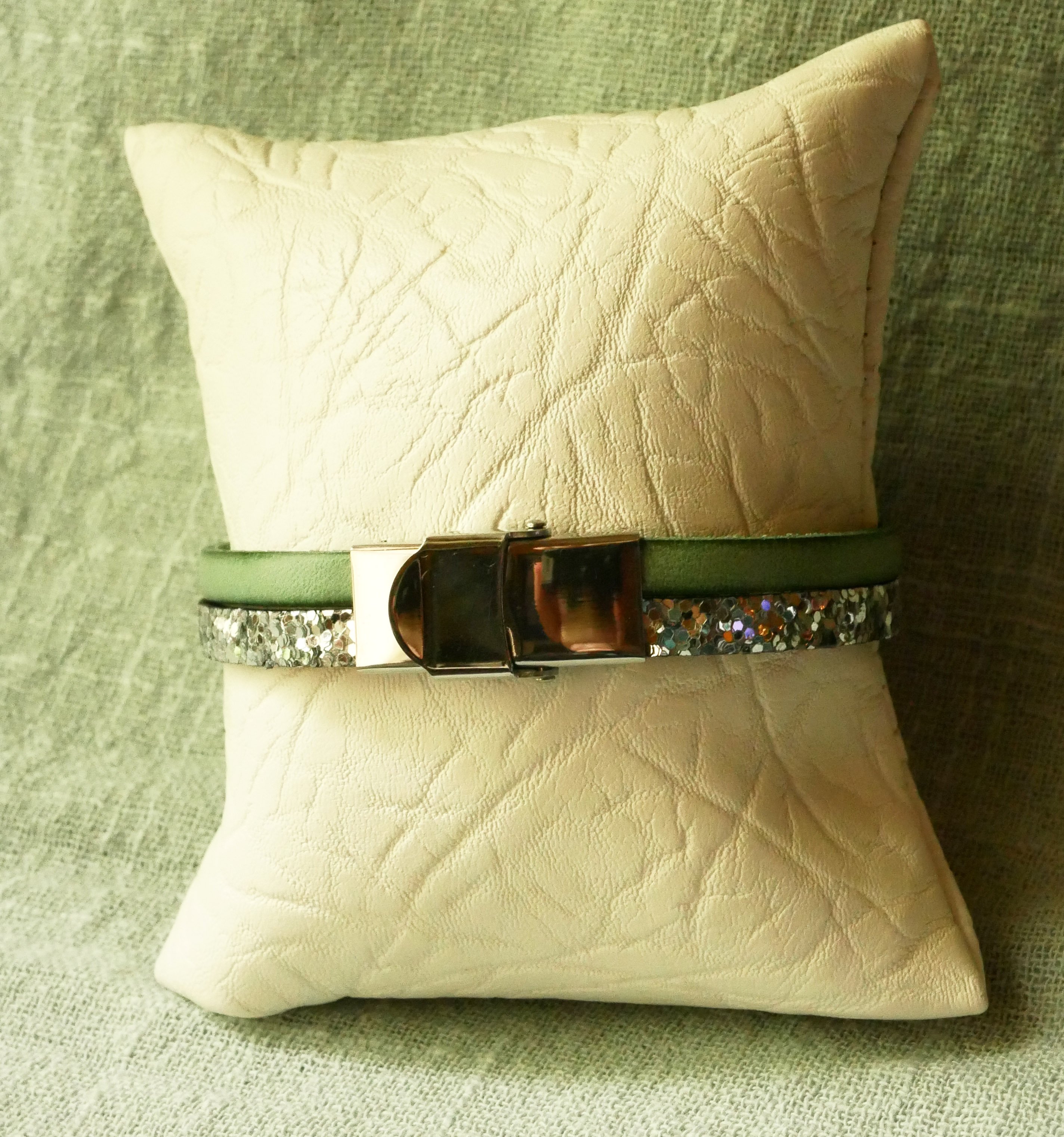 Leather duo bracelet in silver and choice of colors