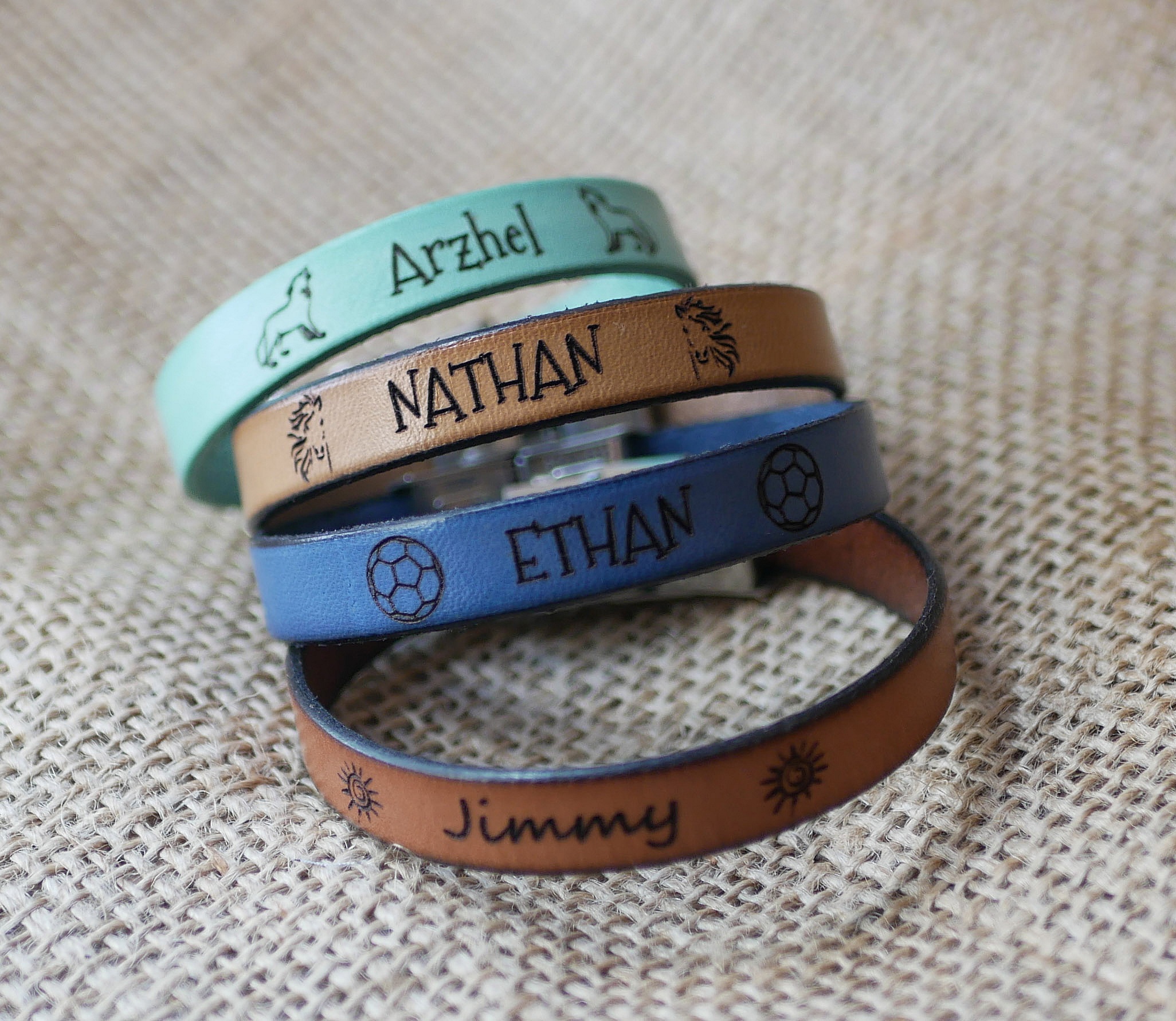 Personalized leather bracelet for children engraved first name framed with drawings of your choice