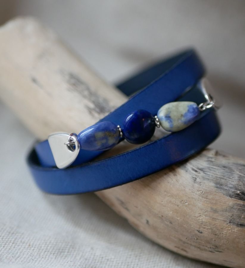 Leather and pearls bracelet woman Lapis Lazuli blue triple turns to personalize 