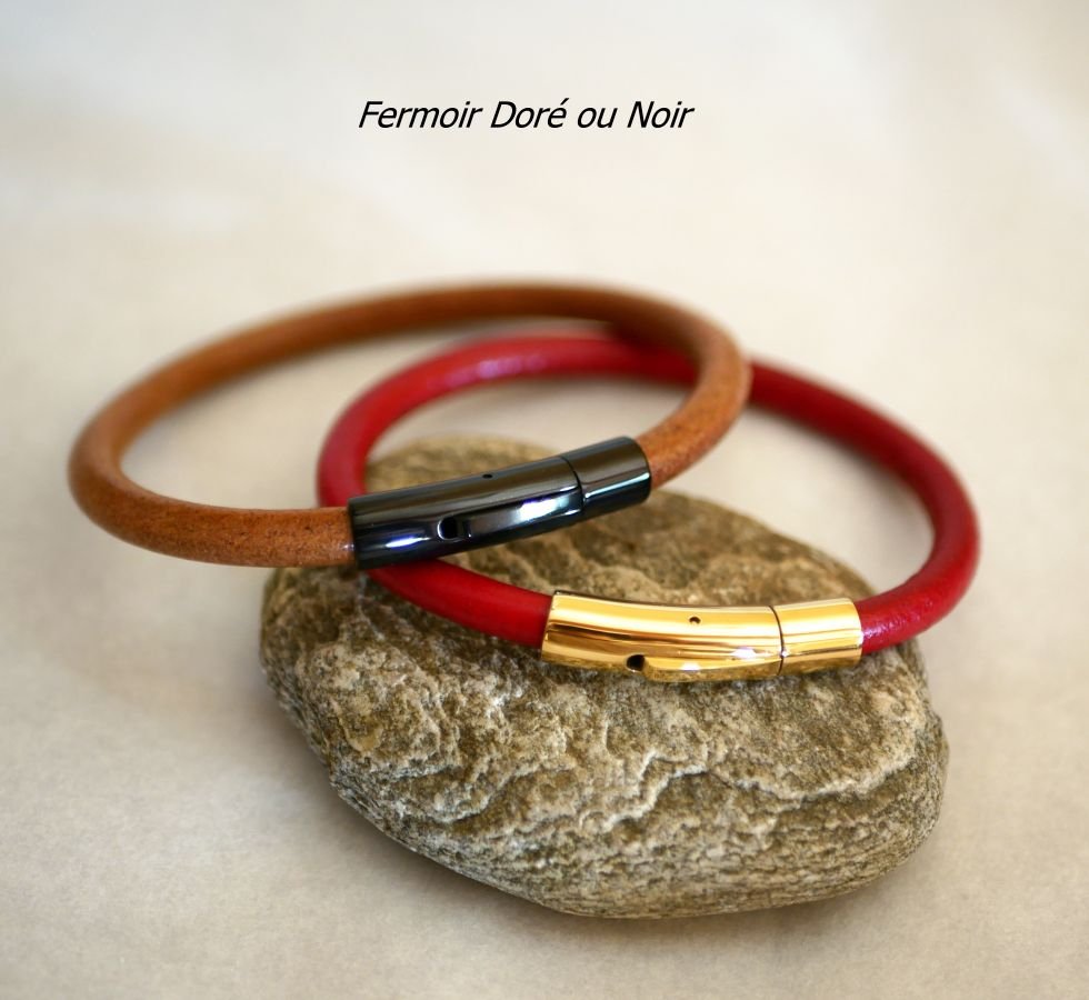 Leather bracelet woman round personalized by engraving