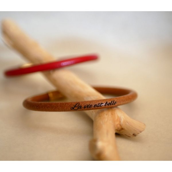 Leather bracelet woman round personalized by engraving