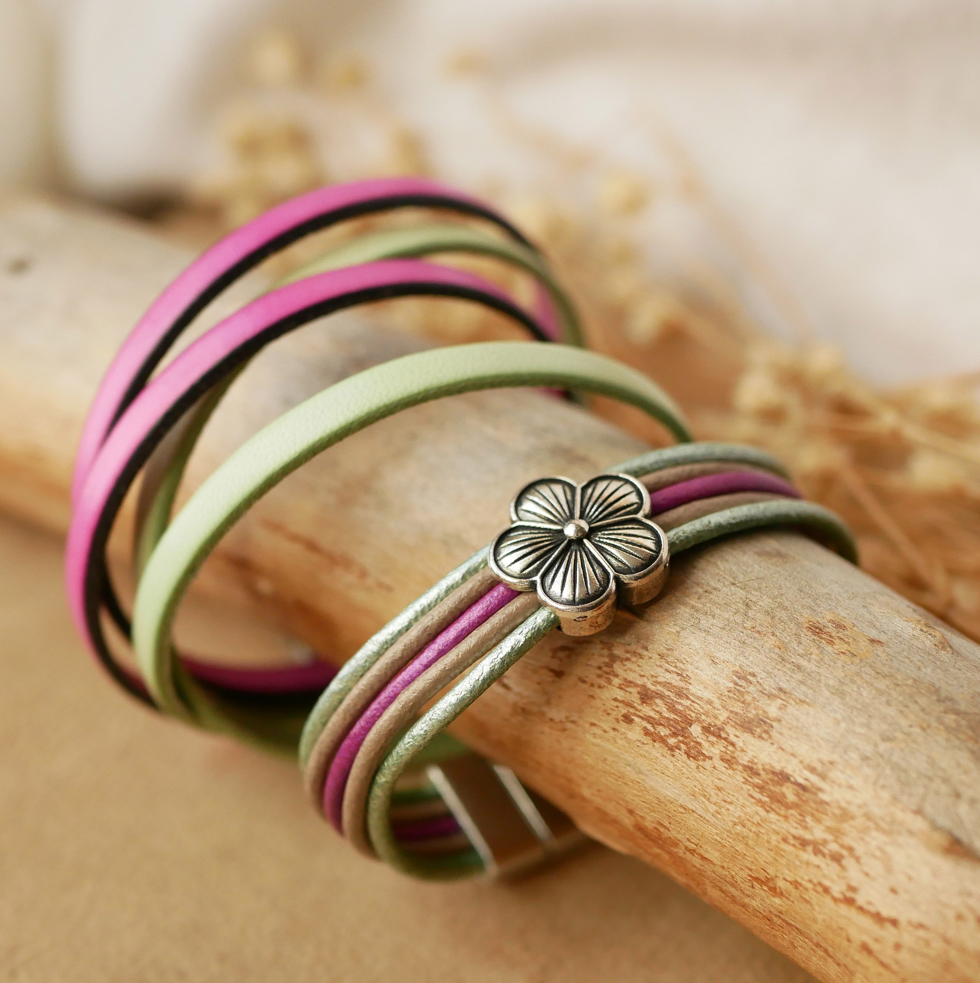 Women's bracelet with pastel leathers and silver flower design
