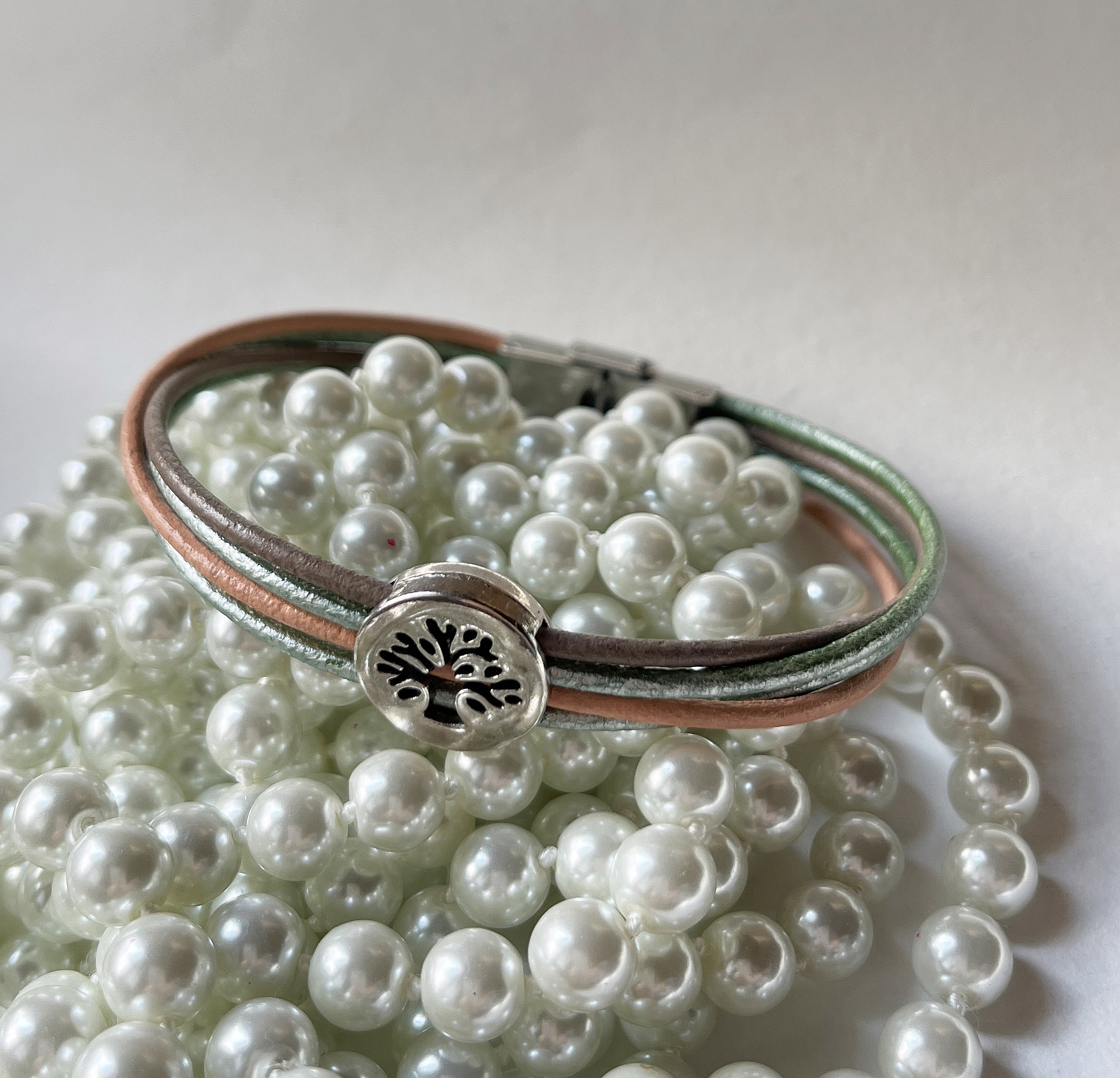 bracelet femme cuir au charme Arbre de vie