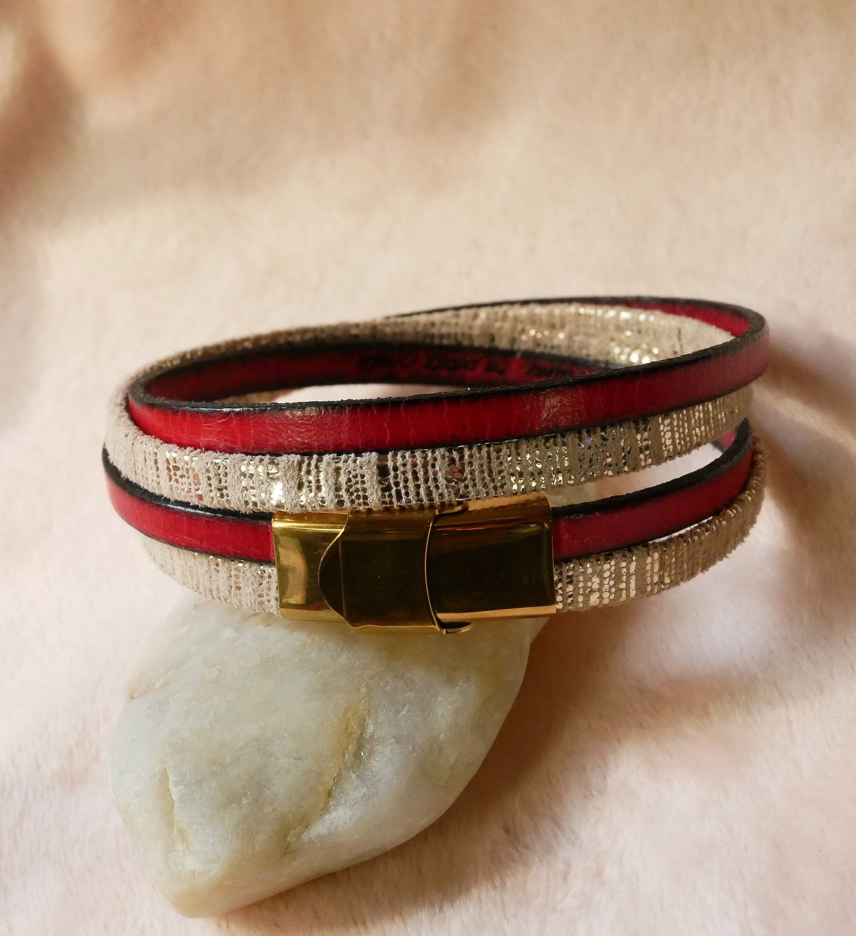 Double gold leather bracelet to personalize by engraving