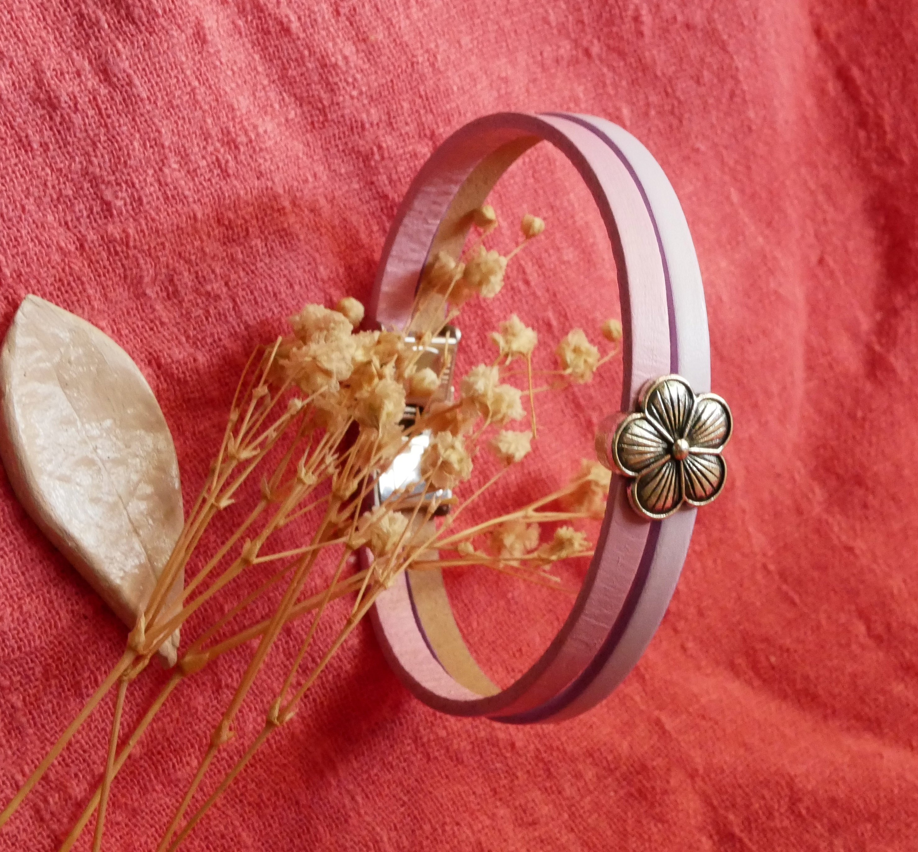 Leather duo bracelet flower design to personalize 