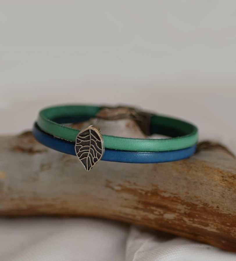 Bracelet for woman duo of leather and silver leaf strap customizable