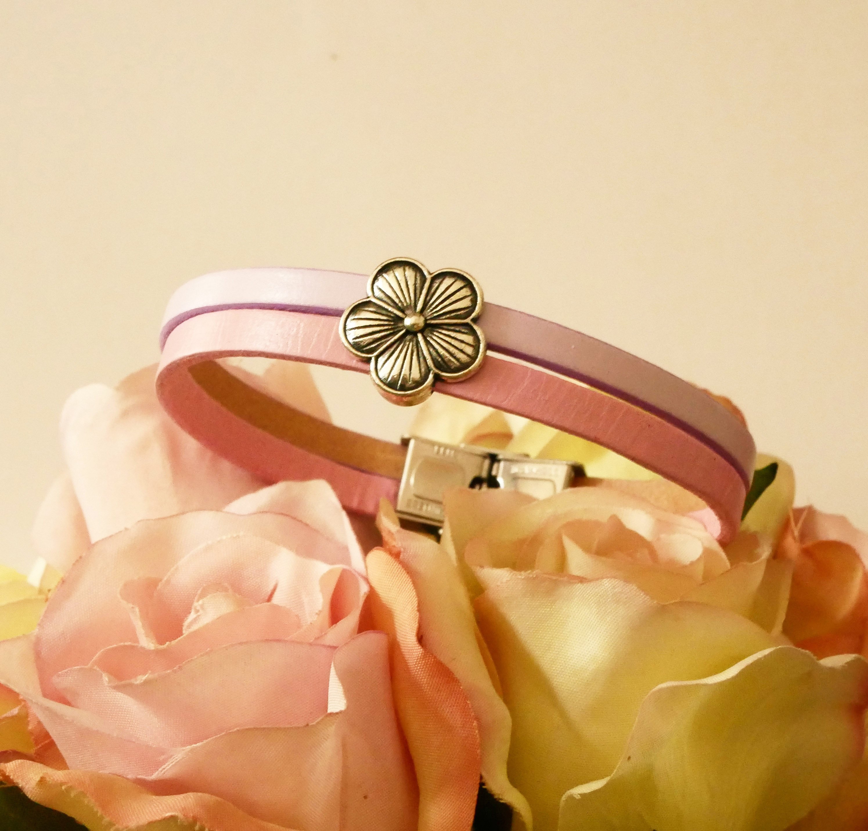 Leather duo bracelet flower design to personalize 
