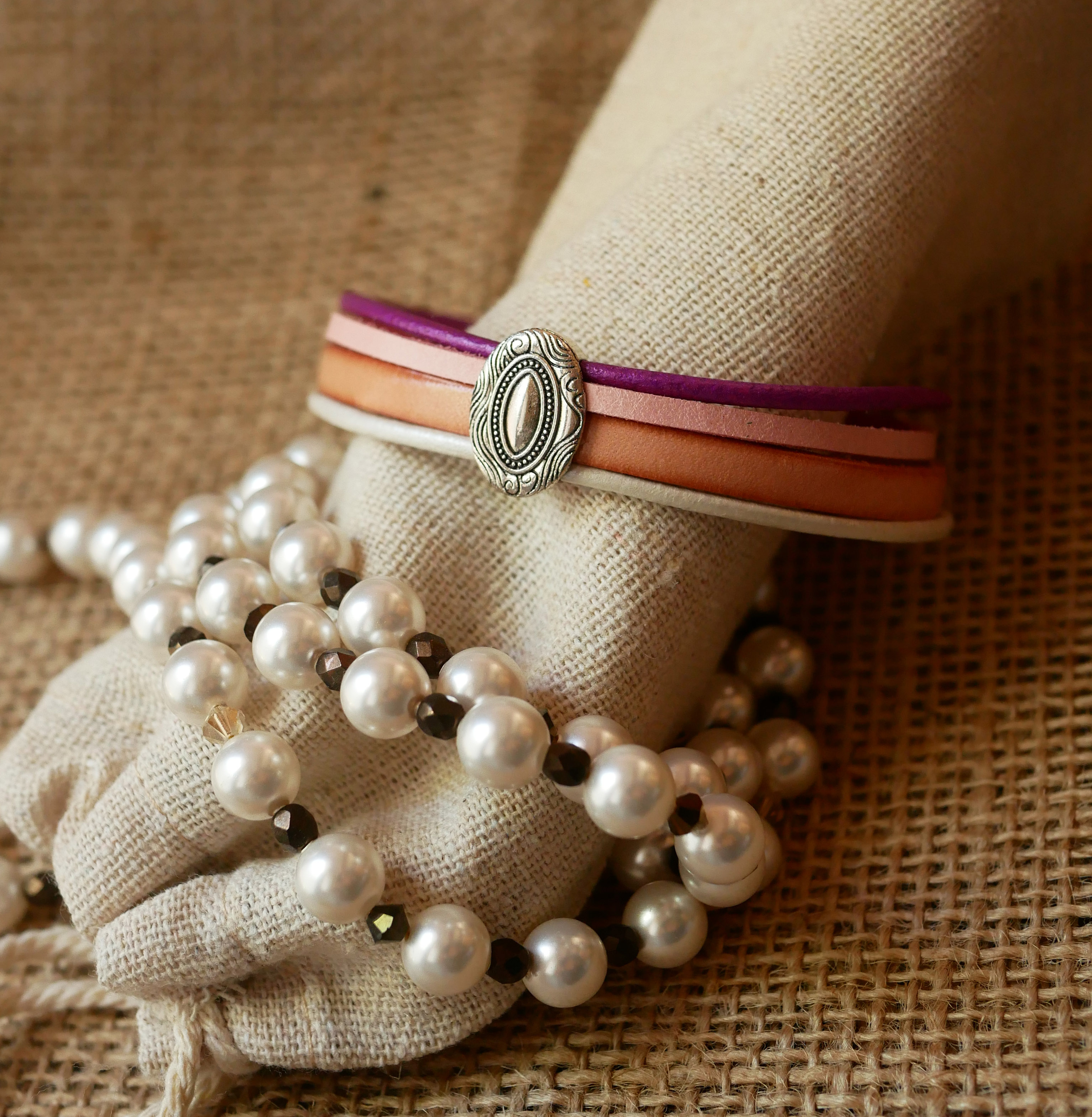 Women's silver medallion bracelet with 4 pastel leathers 