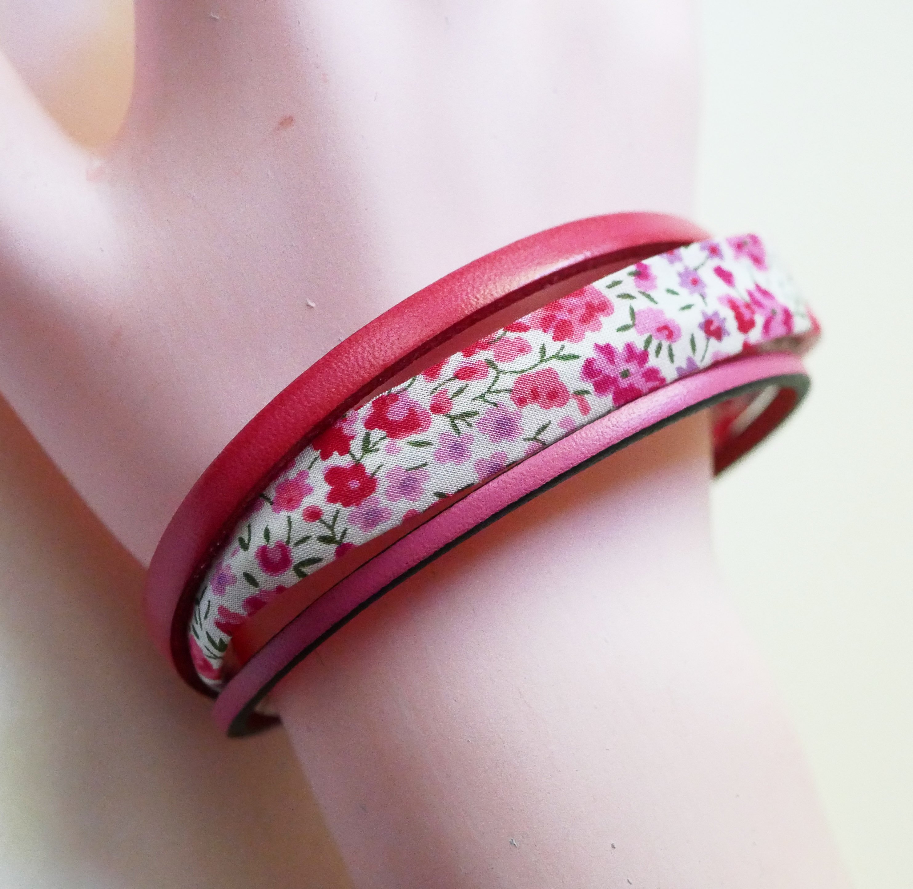 Women's bracelet trio leather &amp; liberty pink flowers 