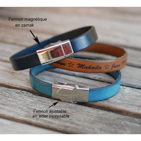 Leather bracelet decorated with Celtic knot customizable by engraving