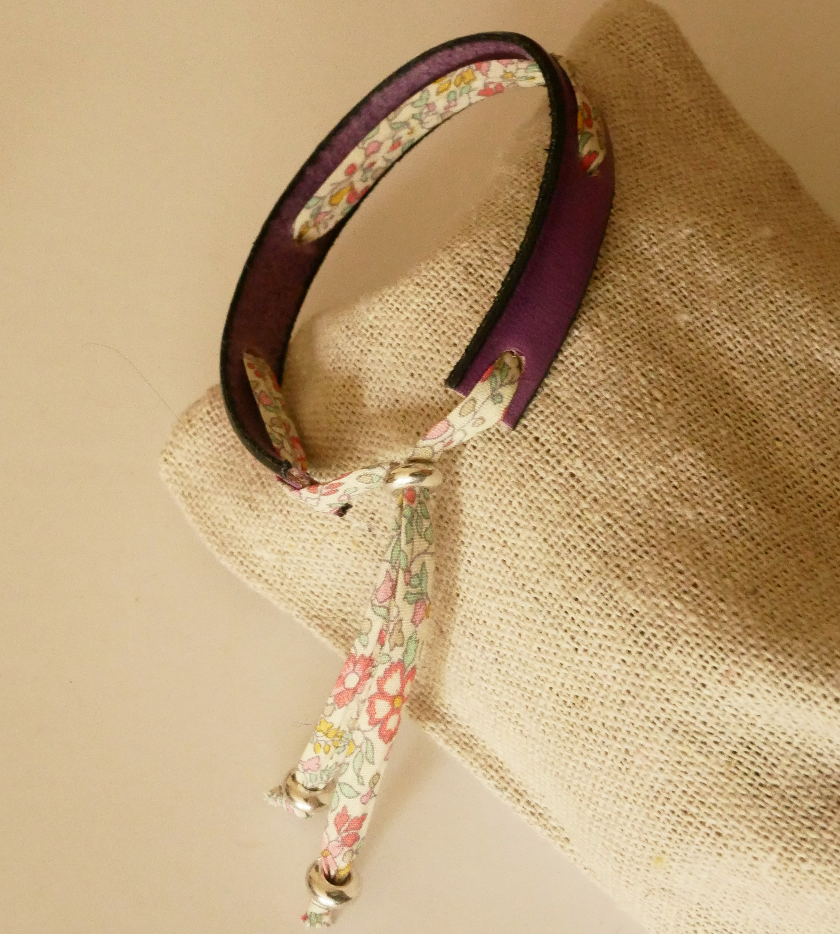 Florâme "Brille" engraved bracelet with pastel liberty ribbon on purplish leather