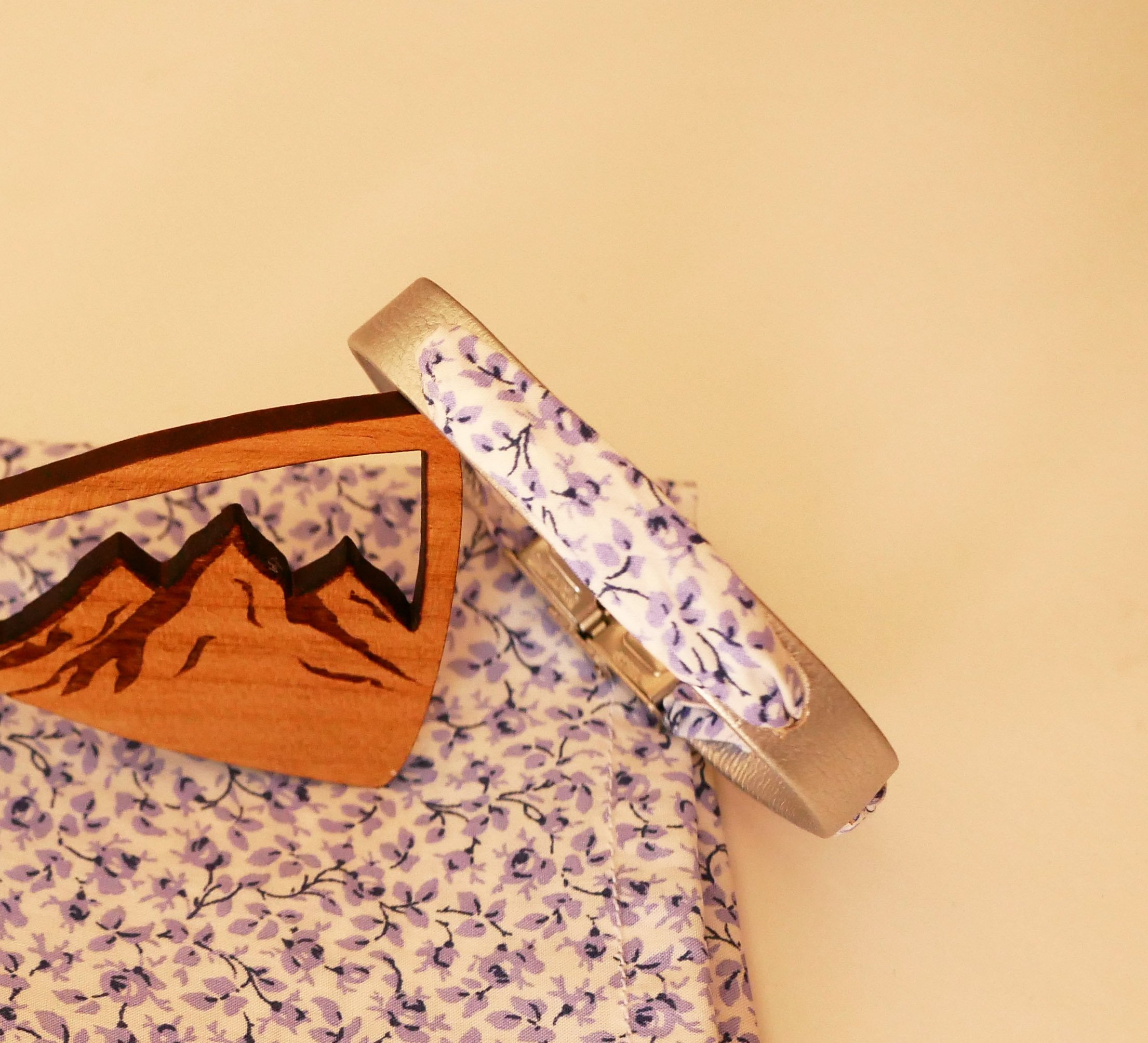 Flor&acirc;me bracelet with liberty ribbon blue flowers on silver leather